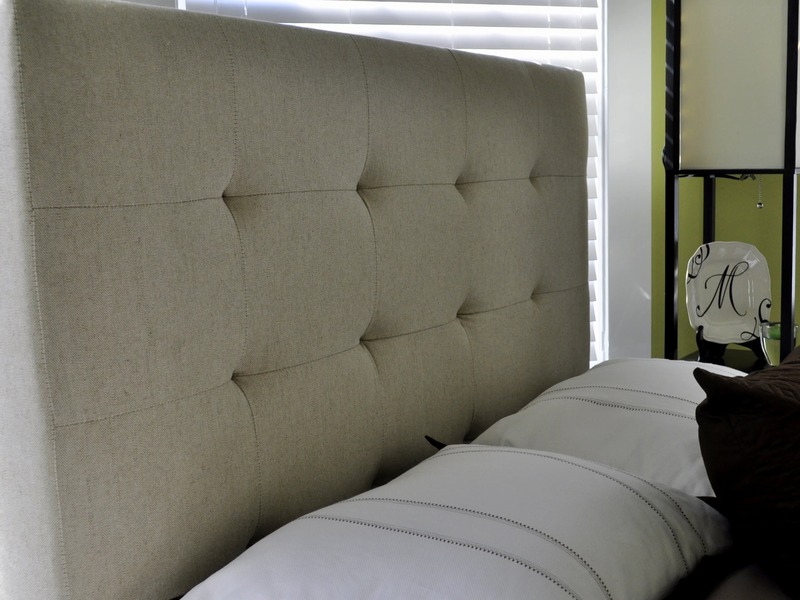 Upholstered headboard by Forte